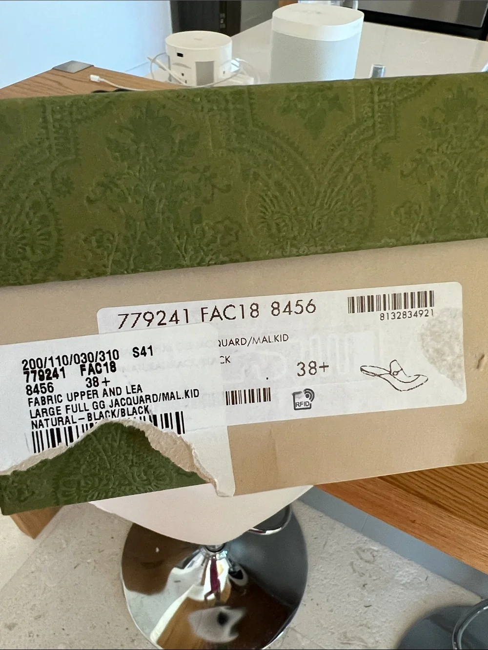 $990 BRAND NEW IN BOX authentic Gucci GG Canvas Princetown Mules Size 8.5 / 38.5 - Picture 8 of 17
